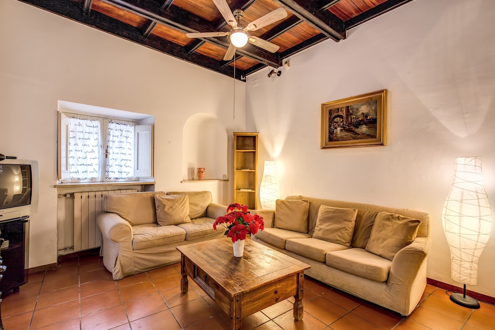 The House In Trastevere