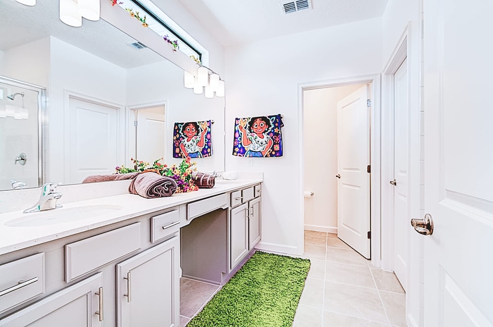 5893 Family Fun Home With Pool Near Theme Parks