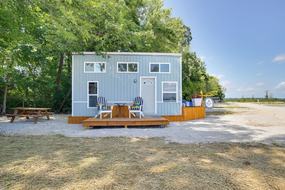 'the Chardonnay Chalet' Defiance Studio Trail!
