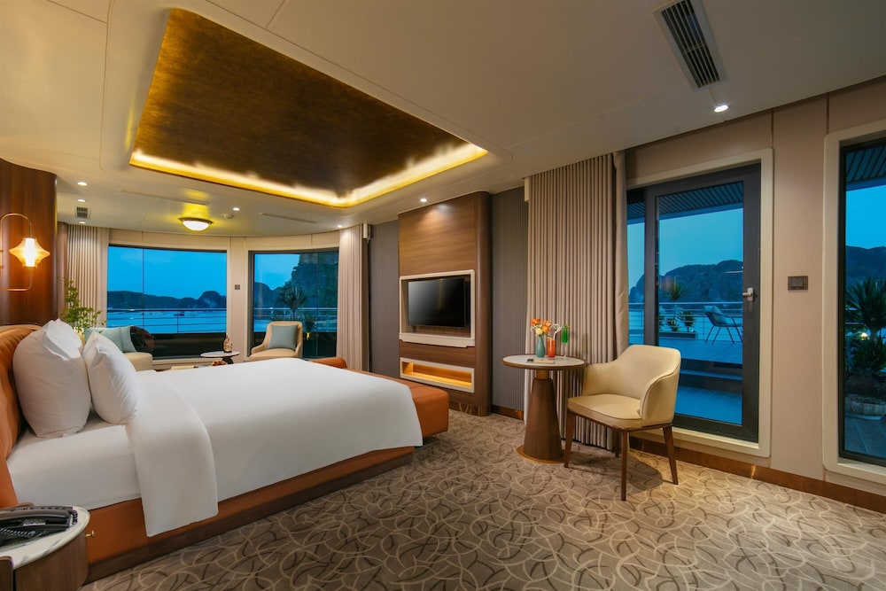 Calista Luxury Cruise