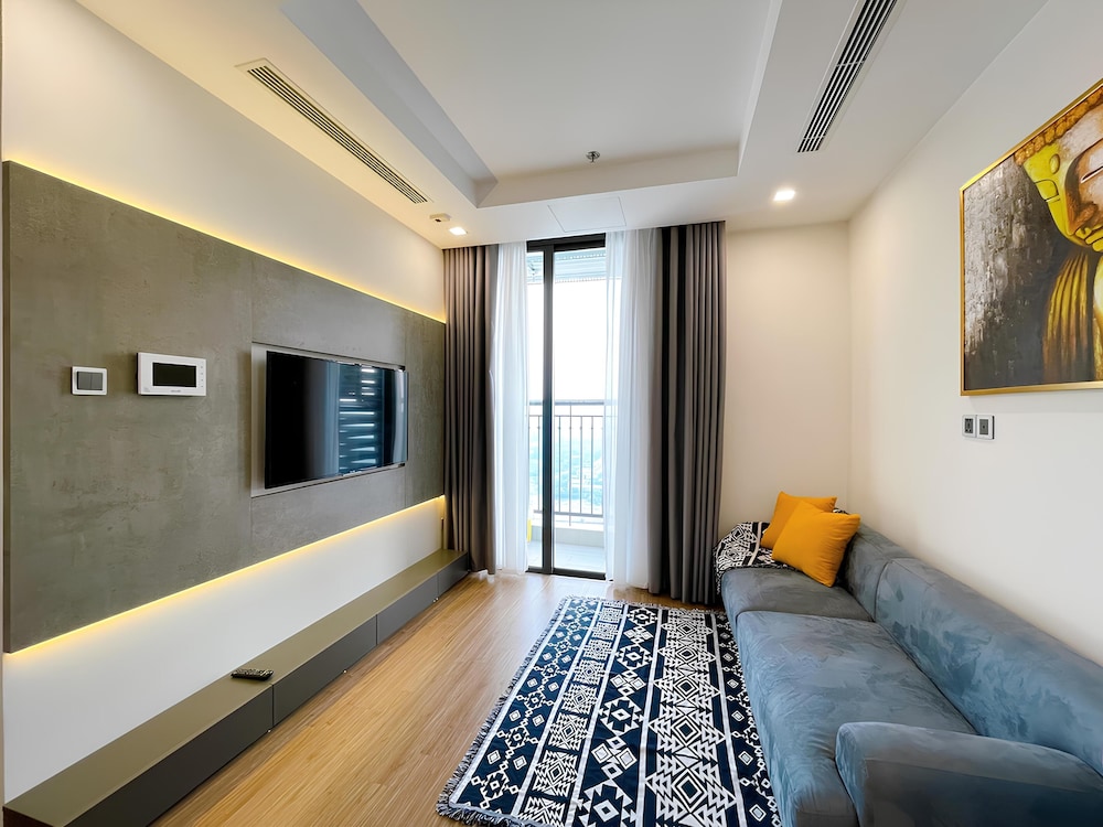 HKG-Vinhomes Green Bay Luxury-Private