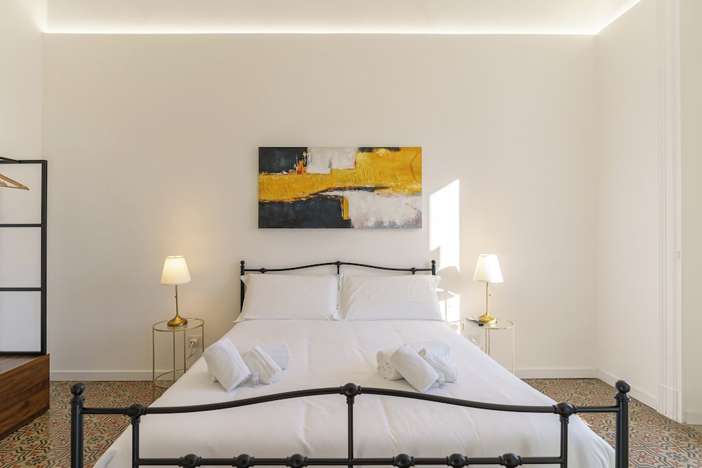 KleoSuites