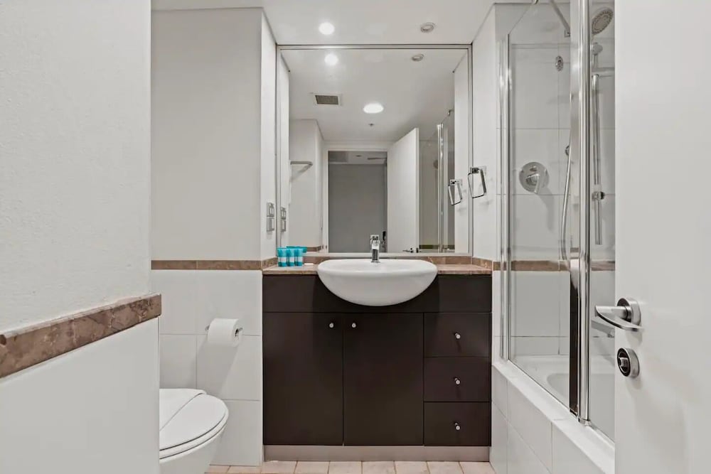 Kozyguru | Haymarket | 2 Bedroom Studio Apartments On George St