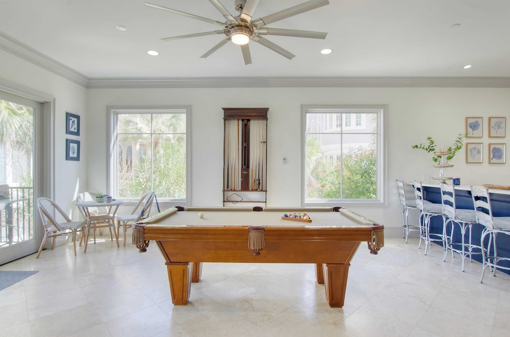 Sleeps 38 2 Homes, Steps to the Beach, Private Pool + Hottub, Game Room, Views