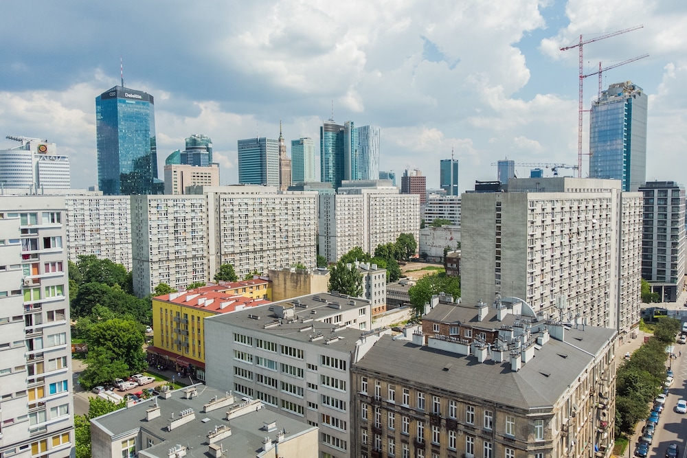 UNIT Short Rent Apartment by Warsaw Metro Station