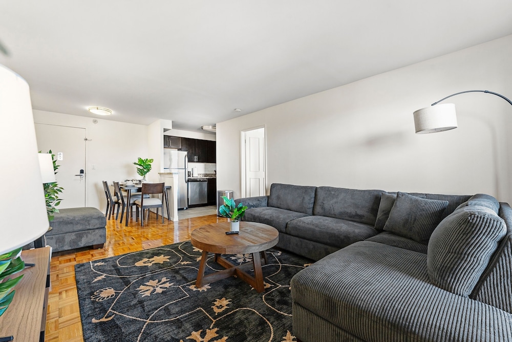 Furnished Apartment Near Longwood