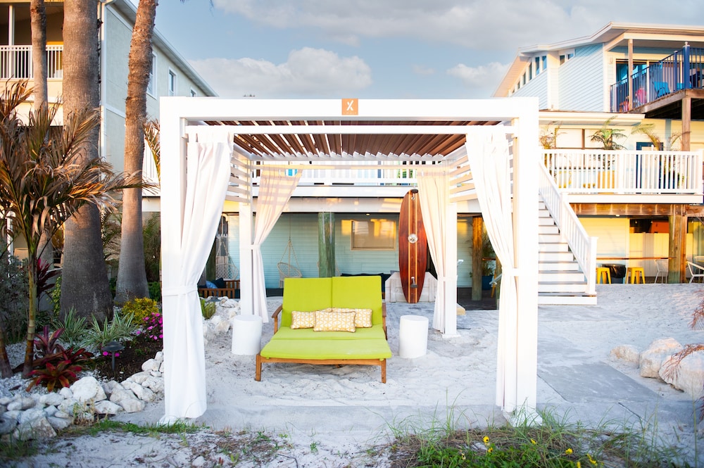 Sunburst Inn