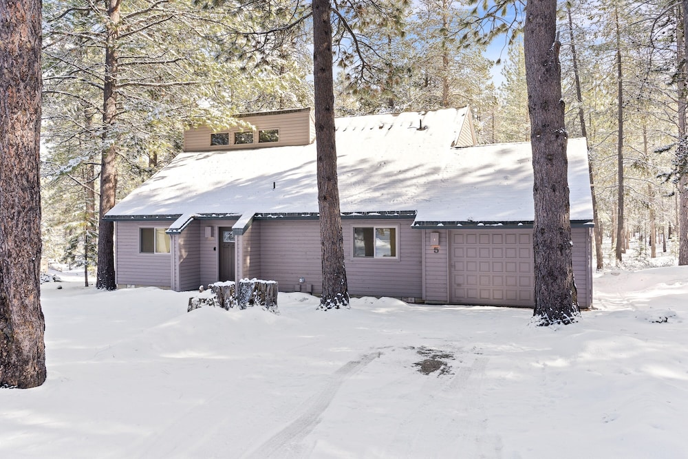 5 Sandhill 3 Bedroom Home by RedAwning