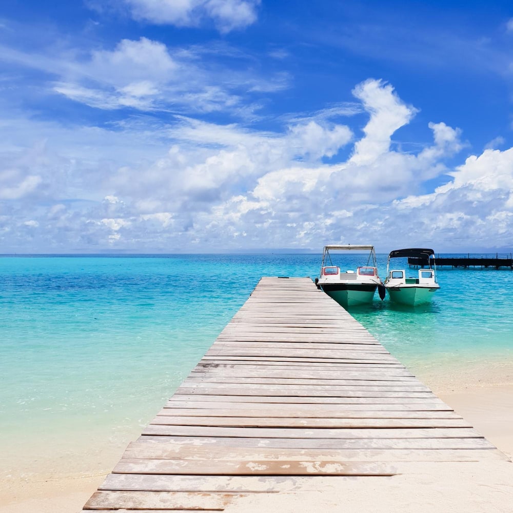 Thundi Sea View