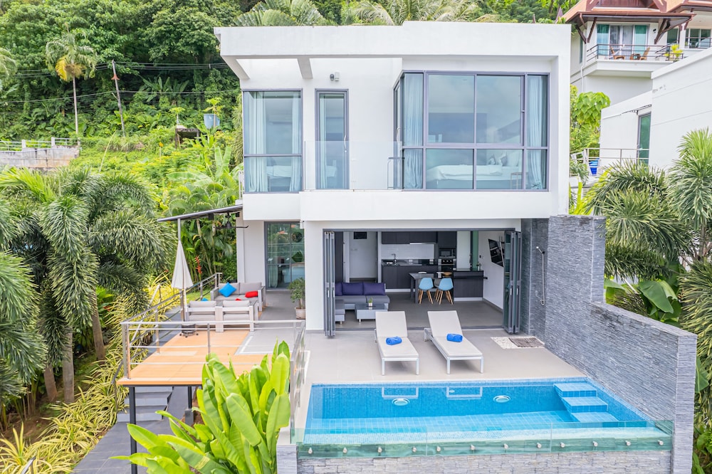 Baan Saint Tropez Villas Kata Beach