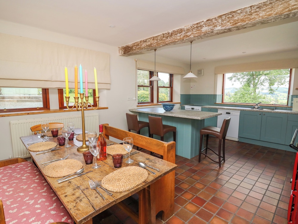 Oak Apple Cottage