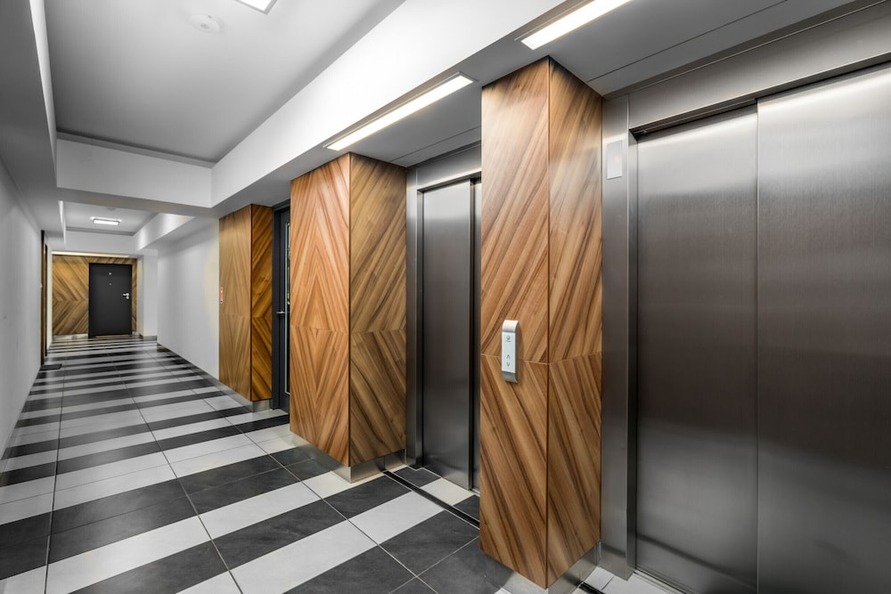 Apartment Poznan Towarowa by Renters view 5