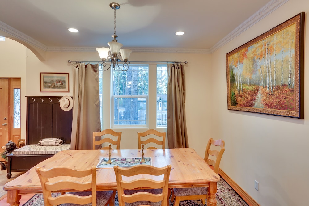 Spacious Big Bear Home w/ Game Room + Hot Tub!