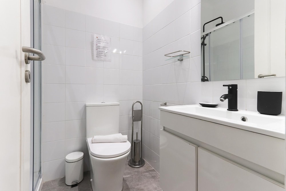 Oeiras Vacations - Oeiras Balcony by Homing - Property Image 14