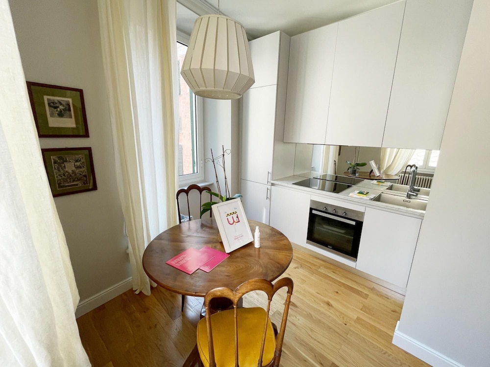 Romantic Apartment in S Giorgio by Wonderful Italy view 3