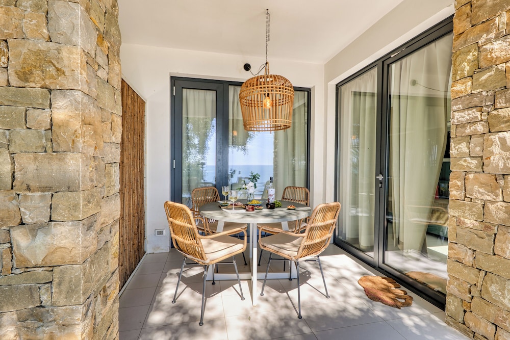 Holiday Resort Balzi Rossi