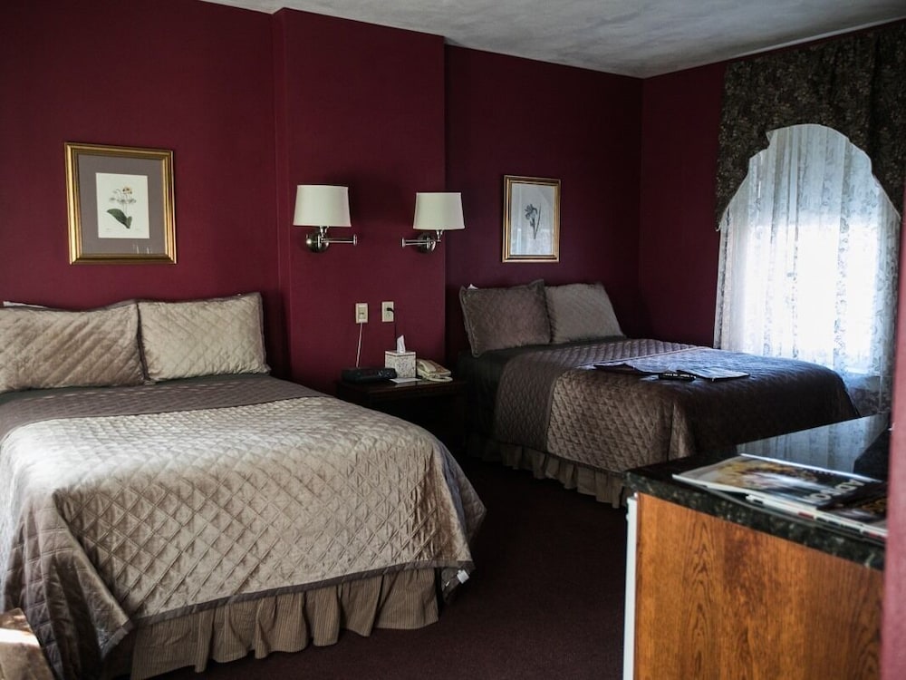 Hotel Ruby Marie