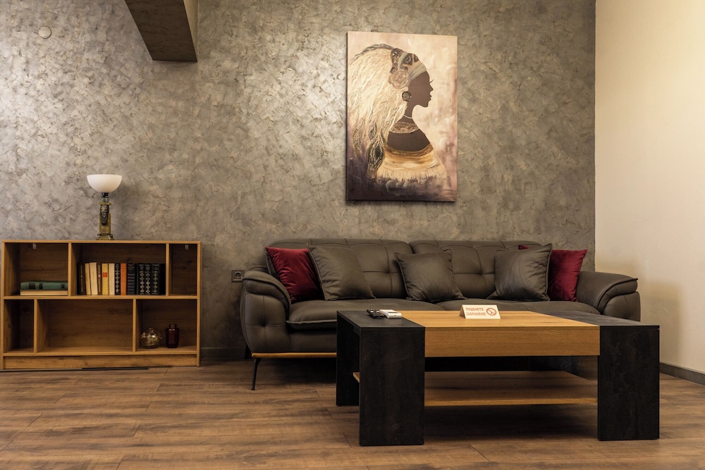 Apartment 8