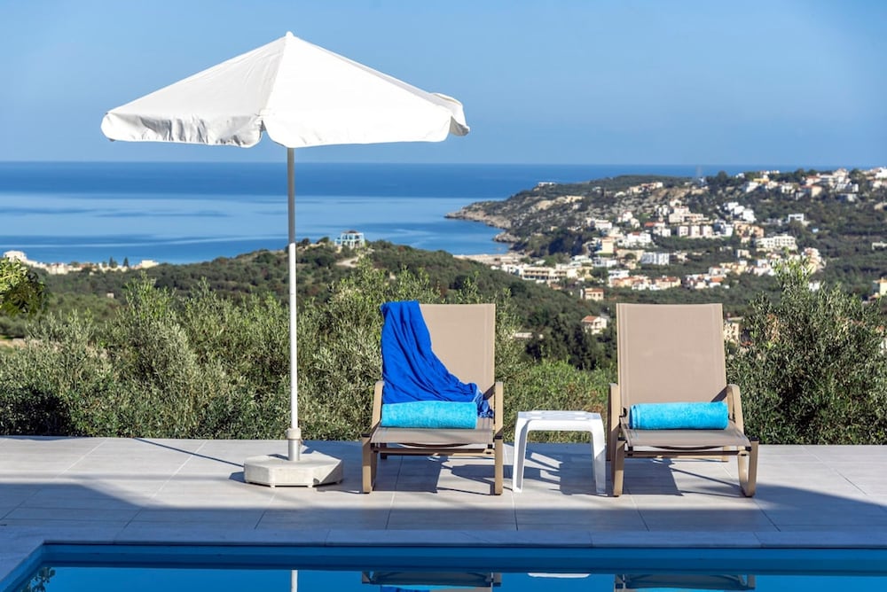 Villa Konstantinos Hilltop Vineyard Escape
