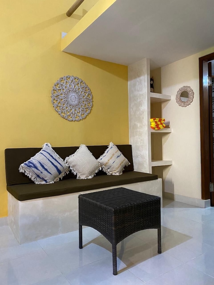 Villa Anjing 2