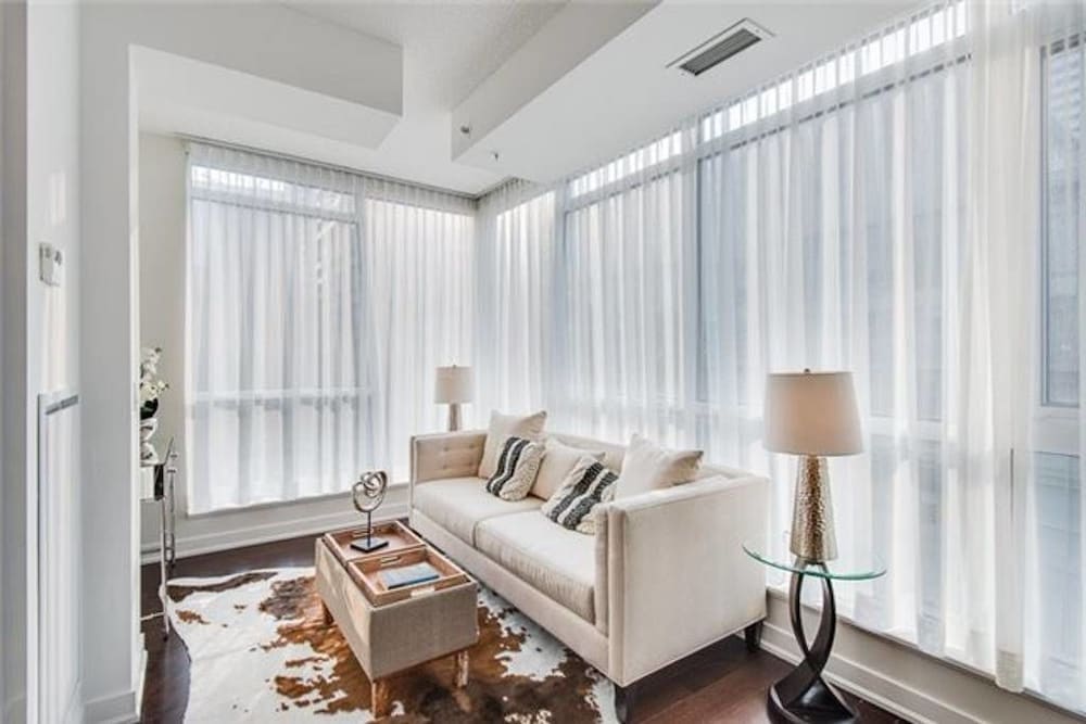 Luxury 2 BD + 2 WC in the heart of Entertainment District - Image 4