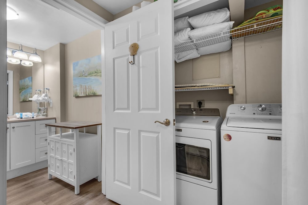 Palms Resort #1503 Jr. 2BR