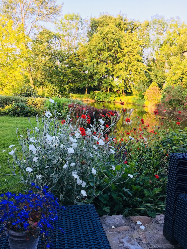 Paardenhof Guesthouse