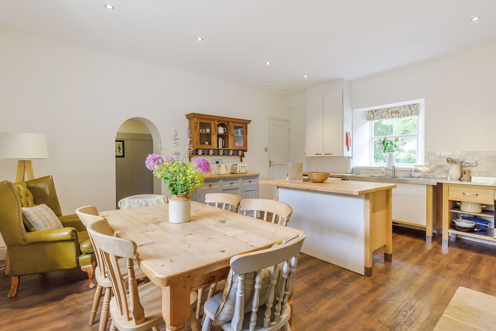 Hexham Vacations - Gardeners Cottage - Property Image 11