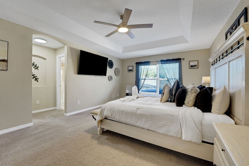 310hc-west Haven 5 Bedroom Home