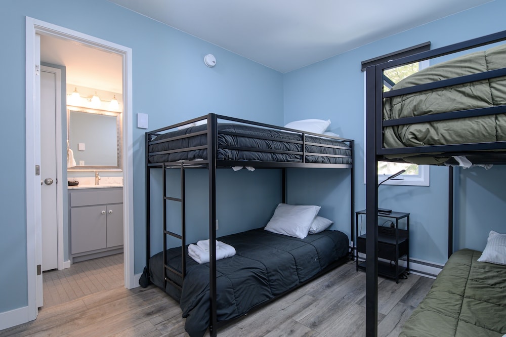 Bridges 76 2 Bedroom Condo