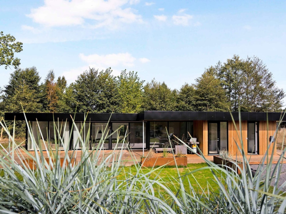 5 Star Holiday Home in Aakirkeby