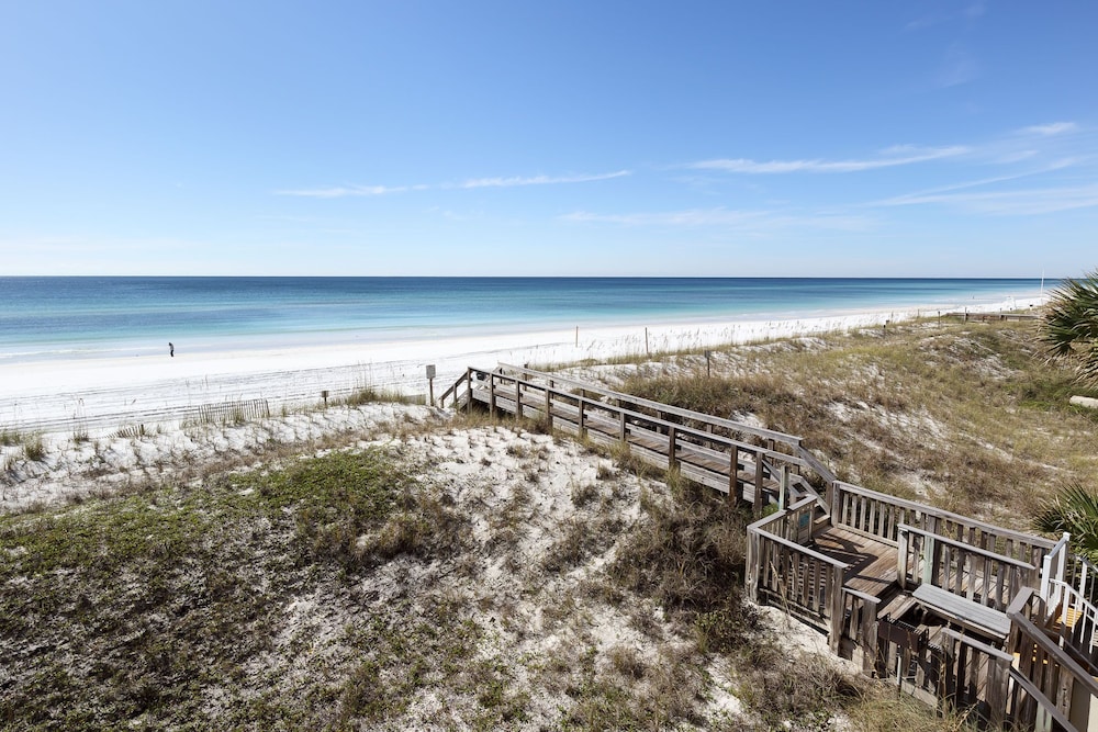 Gulfside 302 by Brooks and Shorey Resorts