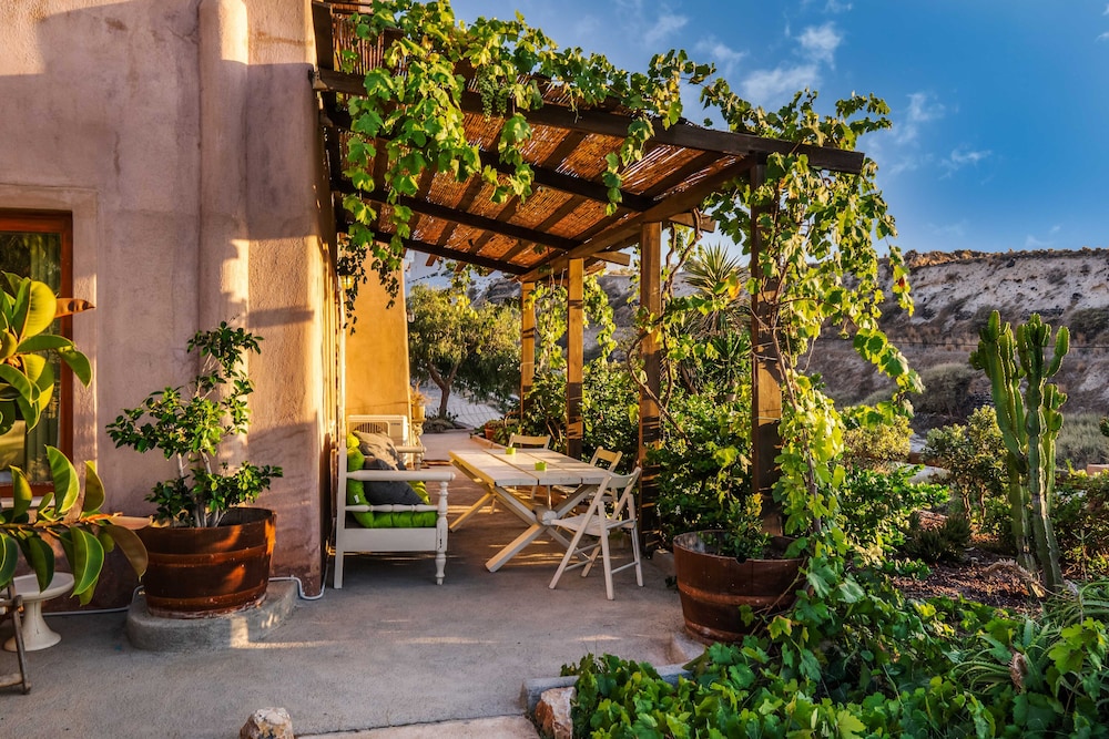 Rosepepper Villa