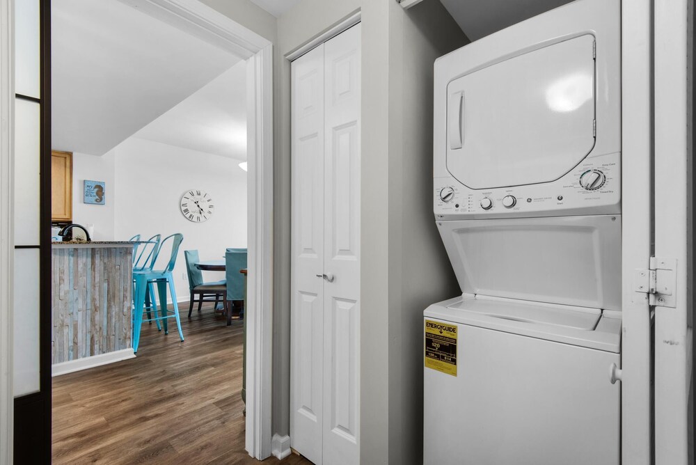 Palms Resort #1808 Jr 2BR