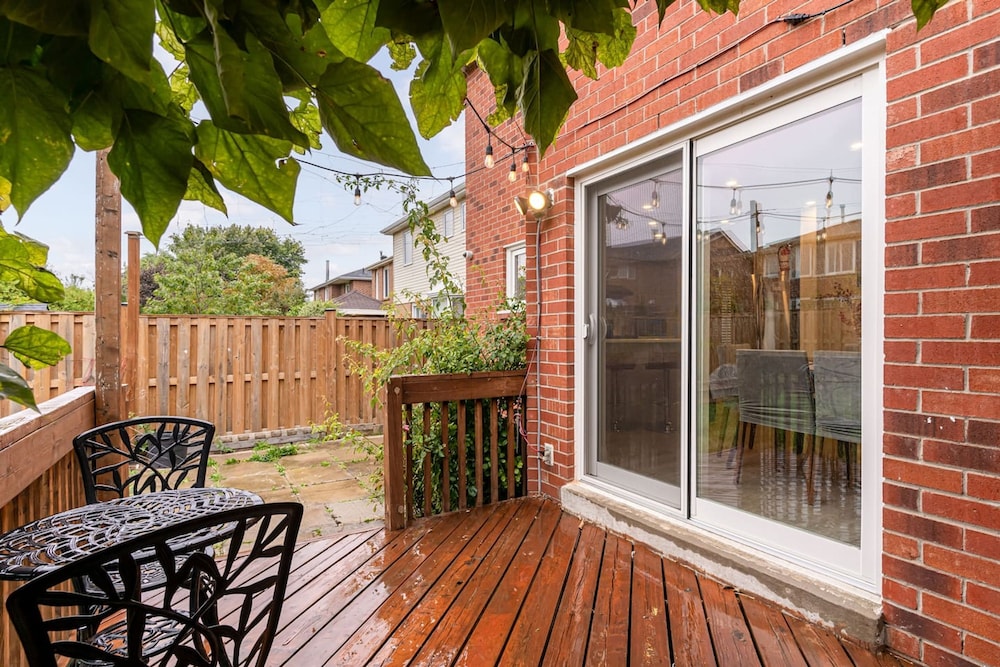 Family Lounge 4BR Crib Patio BBQ