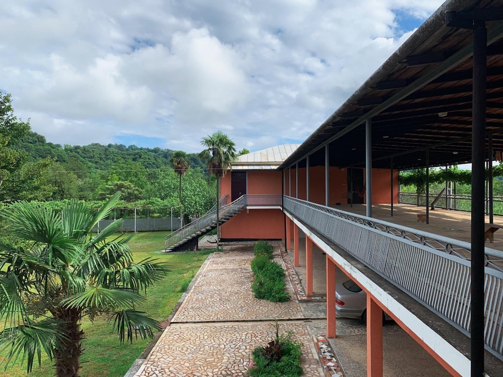 Matua guest house