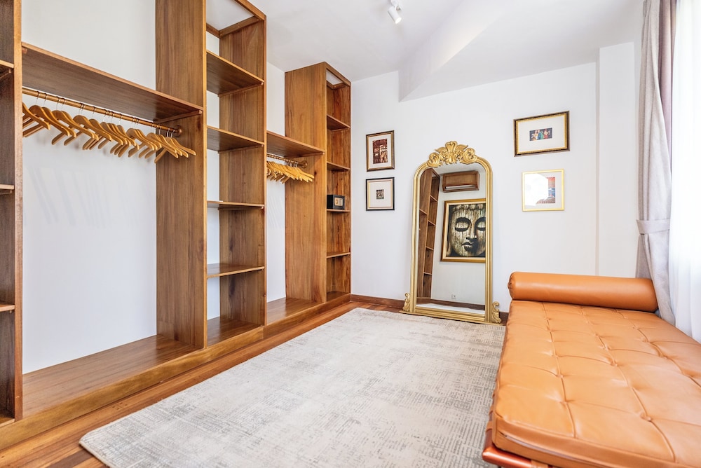 Luxurious Arakana Villa with Pool