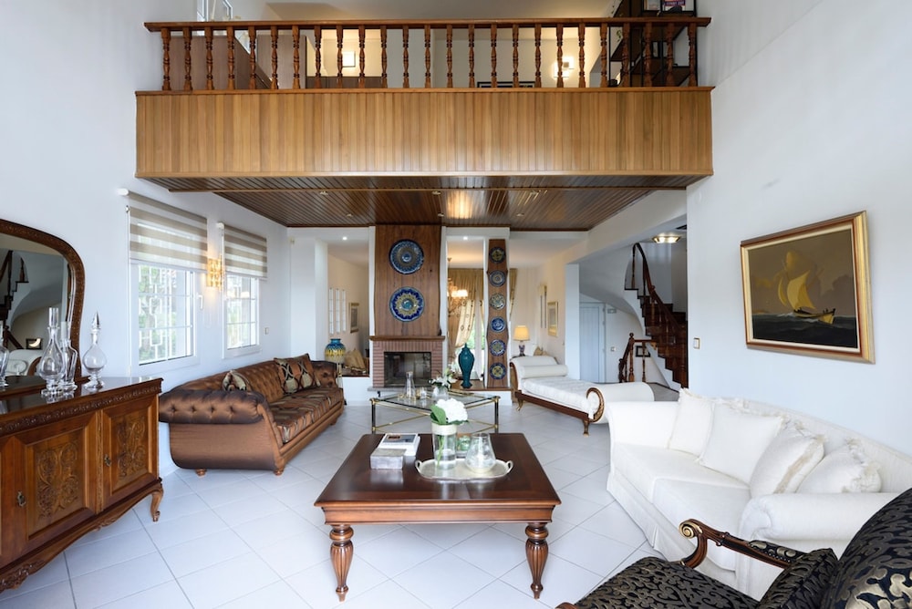 Escape Villa in Melissochori