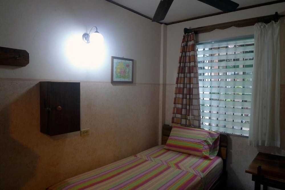 HOSTAL HANSI BOCAS TOWN view 2