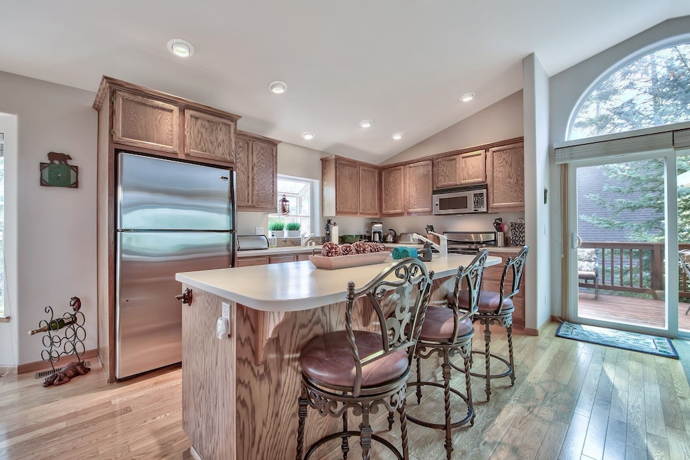 2272l The Lupine Lodge 3 Bedroom Home