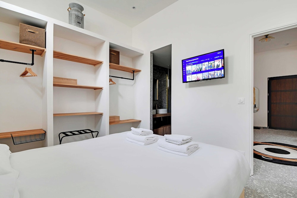 Authentique Apartment -1br/2p- Saint-ouen view 4