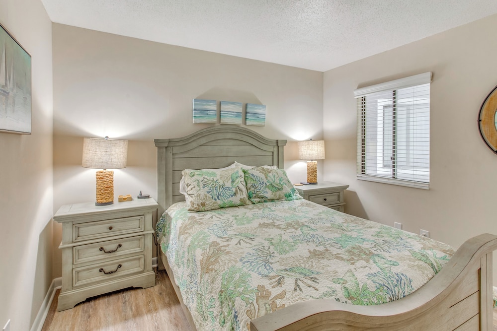Calabash Condo: Close to Coast & Fishing