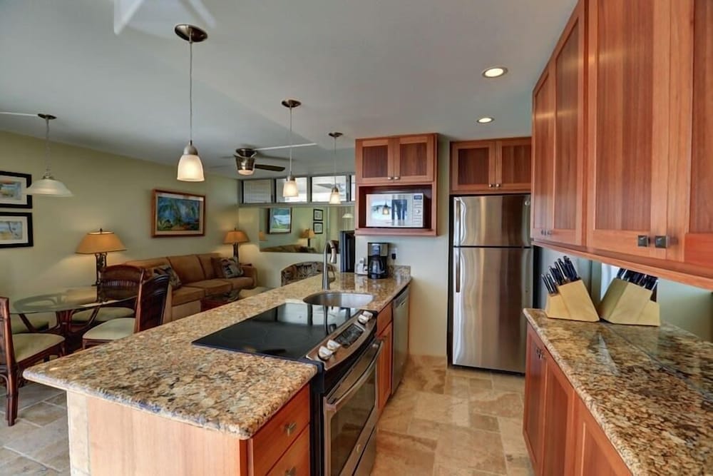 Kamaole Nalu, #405 2 Bedroom Condo