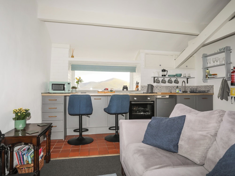 Fron Heulog Cottage