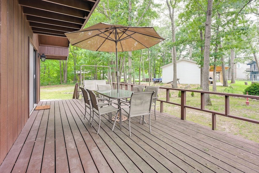 Walk to Beach: Pet-friendly Caseville Cabin
