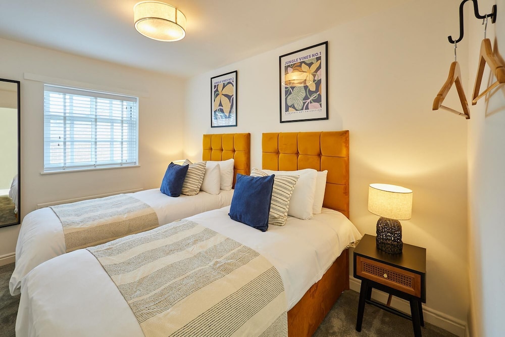 Host Stay Sandstone Cottage view 3