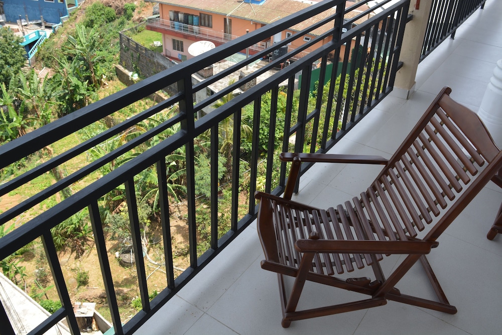 Grand View Guest House & Restaurant