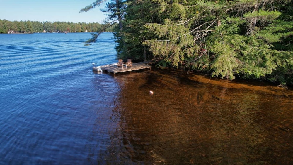 Private Island 5 Homes 2 Hottub Boat -sleeps 17