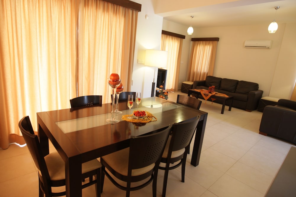 Vineland Holiday Villas