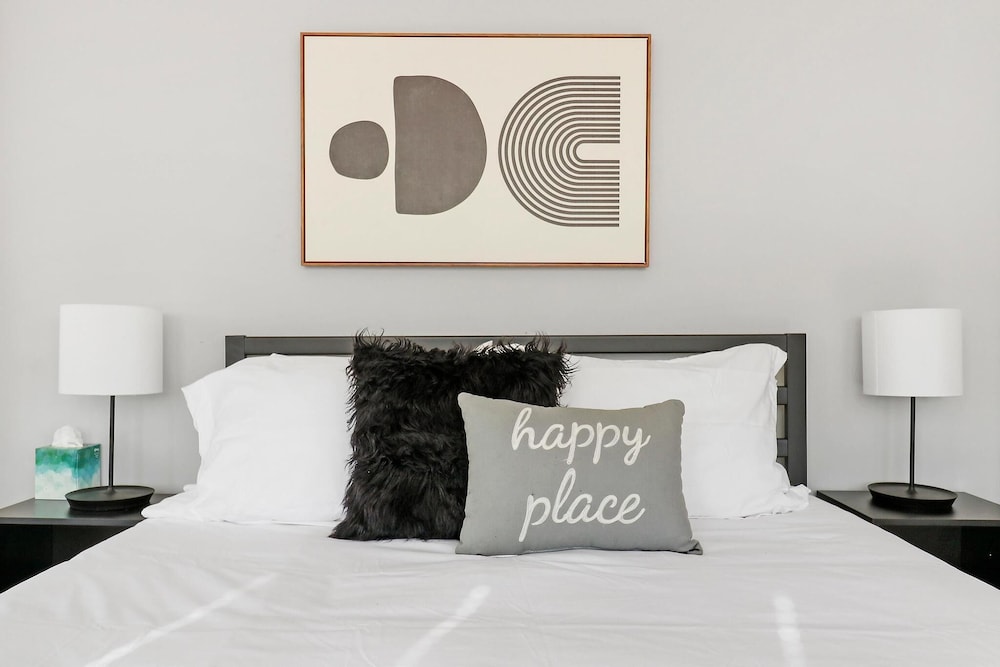 3BR Furnished Stay - Belle Plaine 2W